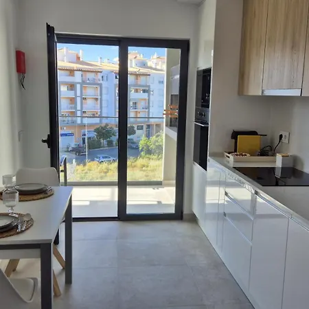 Edificio Da Vinha - Ocean Breeze * Armação de Pêra