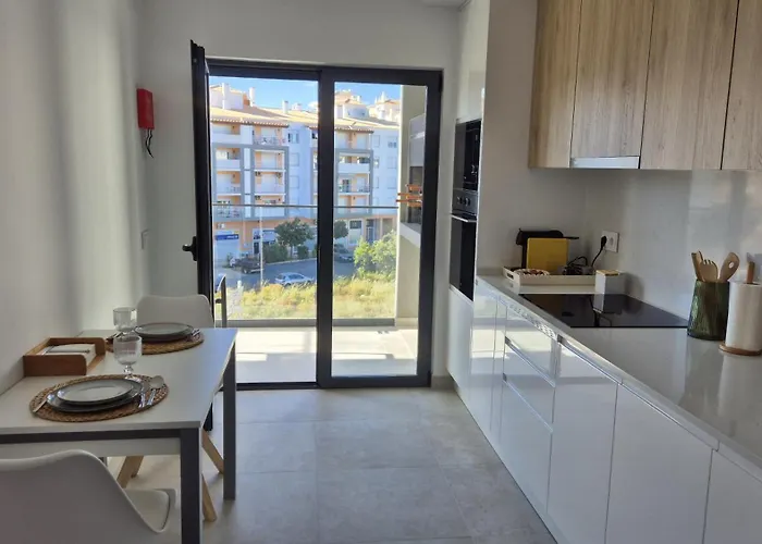 Edificio Da Vinha - Ocean Breeze * Armação de Pêra